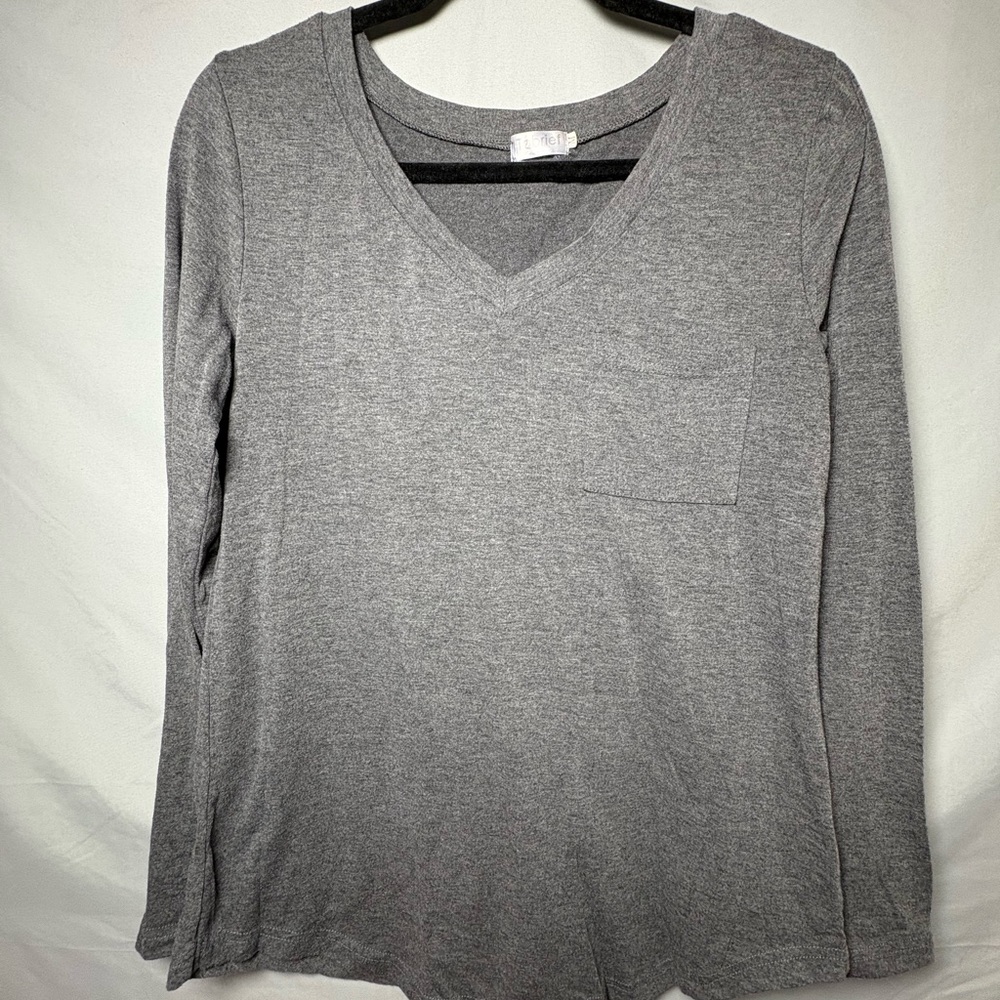 Classic Heather Gray V-Neck Long Sleeve Top